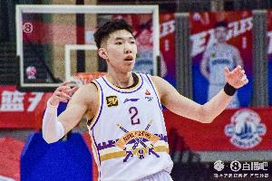 b体育官网-媒体人：山东不了解现在的北控 格兰的暂停和换人调整都很及时