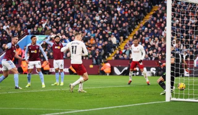 曼联“水货”中锋怎么不水了？支援来了进球就来了