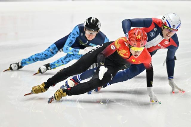 b体育下载-短道加拿大站中国队遇考验 林孝埈难成“救命稻草”