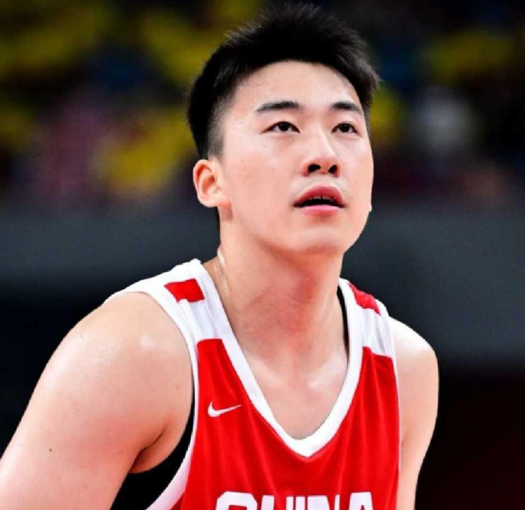 b体育app-7月世预赛期待值拉满！王俊杰统领锋线，林葳蜕变，杨瀚森获提升