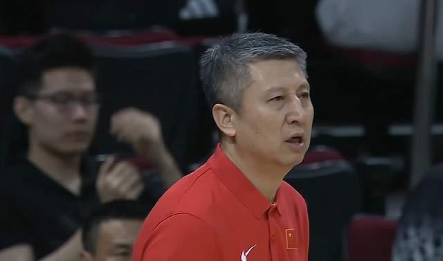 b体育下载-太揪心了!郭士强为何弃用胡明轩?济南小伙说出答案,杜锋很无奈